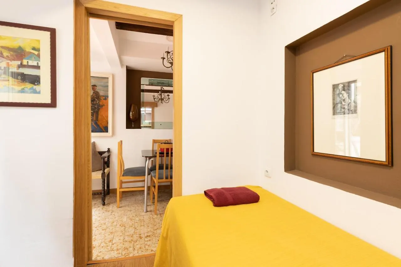 Aparteasy - Central Gracia Apartments Barcelona