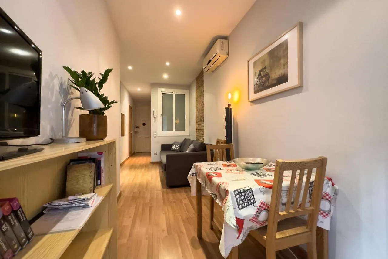 Aparteasy - Central Gracia Apartments Barcelona