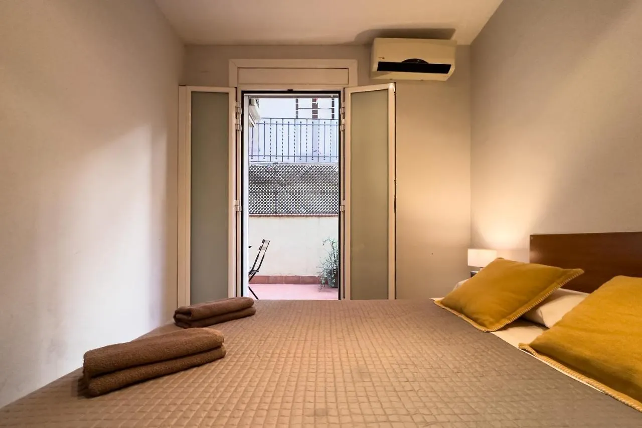 Aparteasy - Central Gracia Apartments Barcelona 0*,