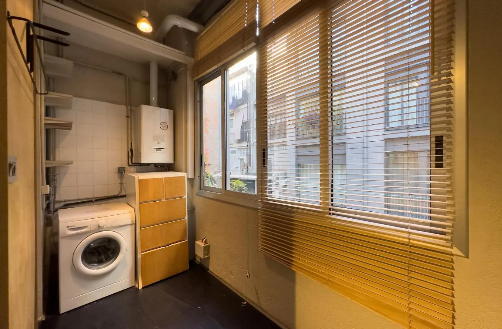 Aparteasy - Central Gracia Apartments Barcelona Spain