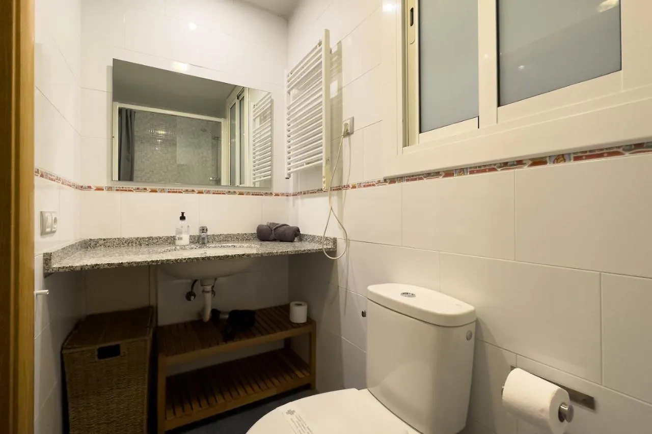 Aparteasy - Central Gracia Apartments Barcelona Spain