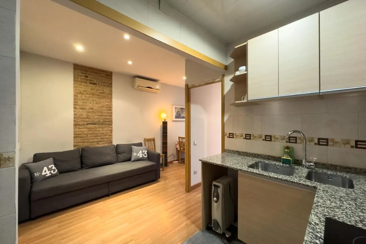 Aparteasy - Central Gracia Apartments Barcelona