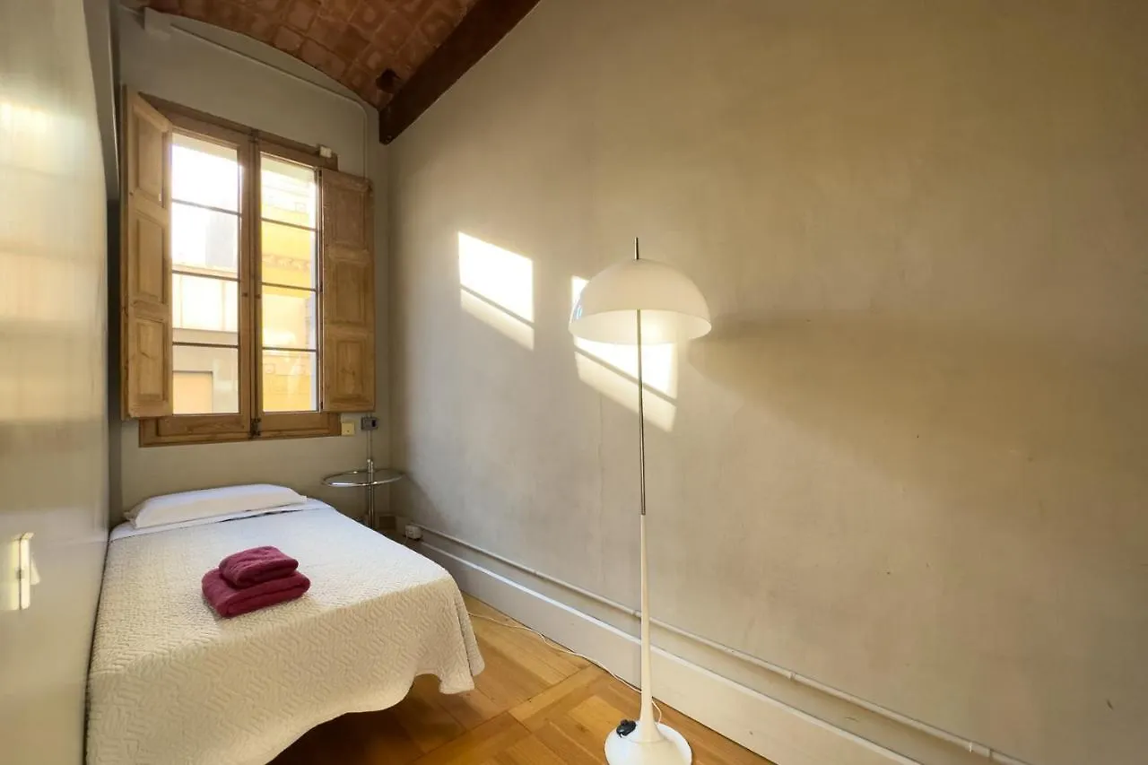 Aparteasy - Central Gracia Apartments Barcelona 0*,
