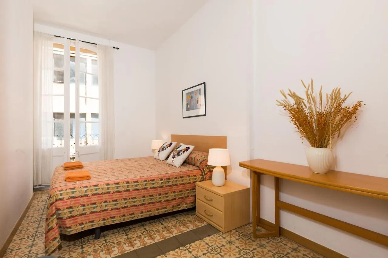Aparteasy - Central Gracia Apartments Barcelona